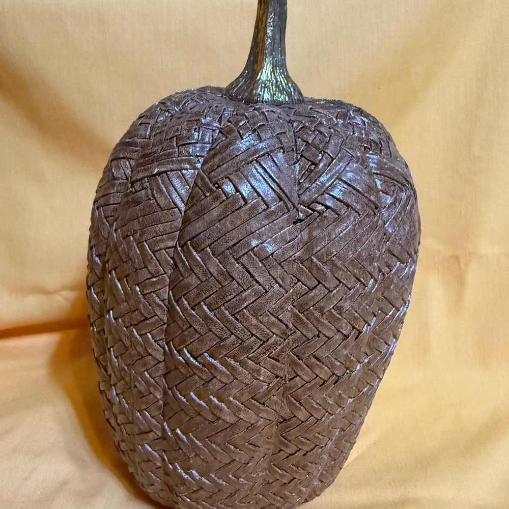 Woven Brown Pumpkin Decor